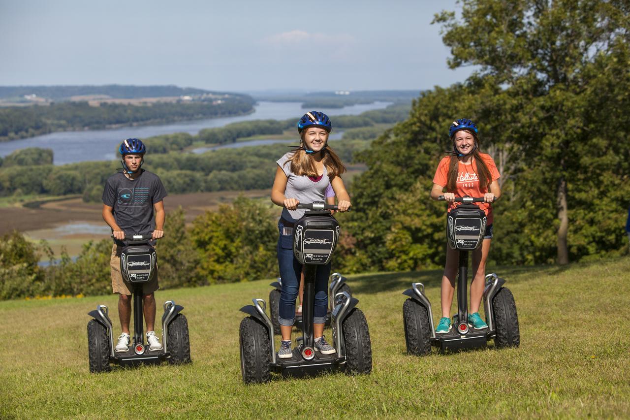גלנה Chestnut Mountain Resort מראה חיצוני תמונה